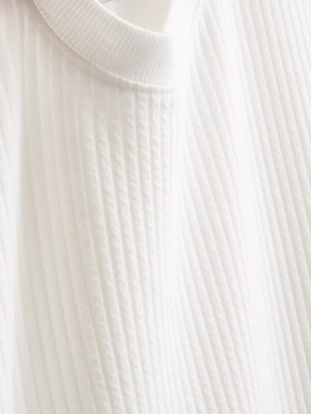 Tricou cu mâneci scurte texturat Tricou cu mâneci scurte texturat