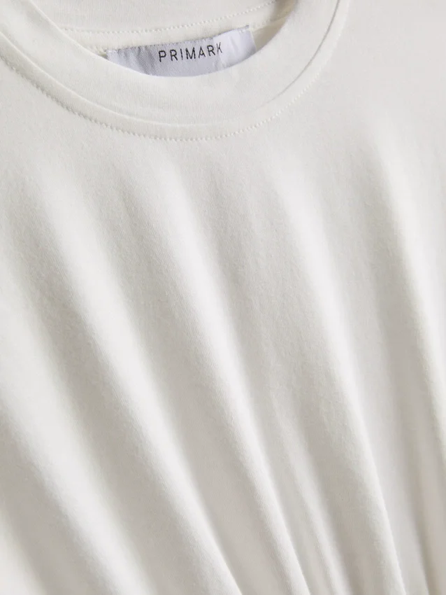 Tricou cu talie empire Tricou cu talie empire