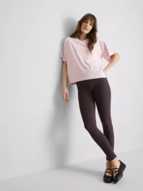 Tricou din bumbac cu guler rotund și croială dreptă