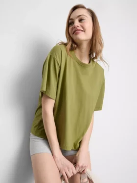 Tricou din bumbac cu guler rotund și croială dreptă