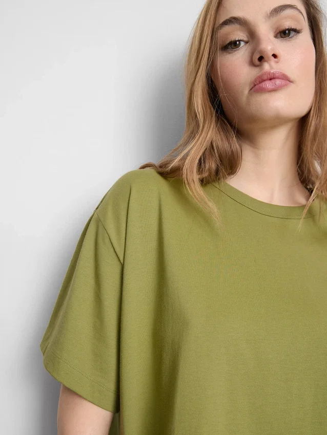 Tricou din bumbac cu guler rotund și croială dreptă Tricou din bumbac cu guler rotund și croială dreptă