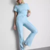 Tricou drept, cu detalii la cusături, cu conținut ridicat de bumbac Tricou drept, cu detalii la cusături, cu conținut ridicat de bumbac