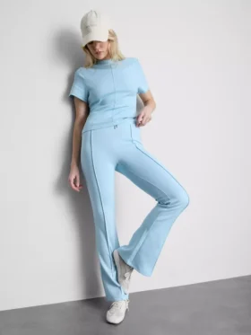 Tricou drept, cu detalii la cusături, cu conținut ridicat de bumbac