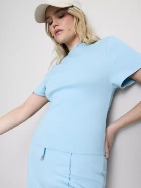 Tricou drept, cu detalii la cusături, cu conținut ridicat de bumbac