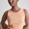 Tricou fără mâneci cu spate în formă de „racerback”, cu nervuri, cu conținut ridicat de bumbac