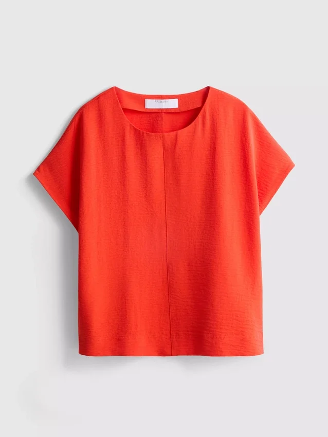 Tricou lejer cu guler rotund și aerisire Tricou lejer cu guler rotund și aerisire