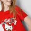 Tricou lejer din bumbac Hello Kitty cu imprimeu de căpșuni Tricou lejer din bumbac Hello Kitty cu imprimeu de căpșuni