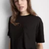 Tricou lung cu buzunar aplicat