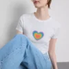 Tricou pentru bebeluși cu inimă „Pride”, cu conținut ridicat de bumbac Tricou pentru bebeluși cu inimă „Pride”, cu conținut ridicat de bumbac