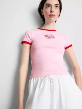 Tricou pentru bebeluși din bumbac cu imprimeu și guler tip „ringer”