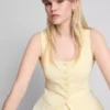 Vestă lila cu decolteu rotund Vestă lila cu decolteu rotund