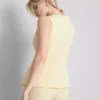 Vestă lila cu decolteu rotund Vestă lila cu decolteu rotund